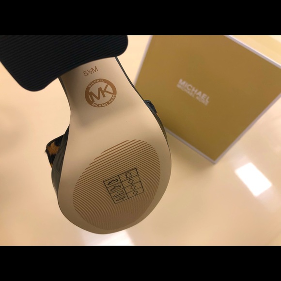 Michael Michael Kors Amal Platform Sandal calf hair leopard - Picture 6 of 7
